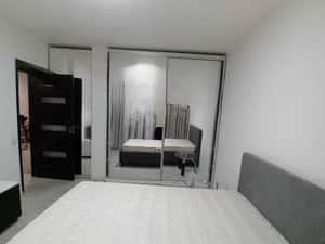 Inchiriez garsoniera Gorjului, Militari — miniatura 5