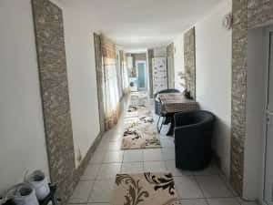 Casa vand/schimb — miniatura 1