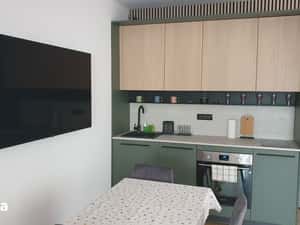 Inchiriez apartament la casa cu curte — miniatura 5