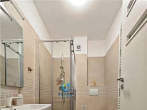 Inchiriere apartament 3 camere, Ghimbav, bloc nou, mobutilat — miniatura 5