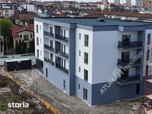 Apartament 3 camere 2 bai balcon si parcare situat in Selimbar Brana — miniatura 4