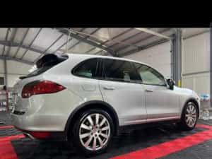 Porsche Cayenne proprietar posibil schimb — miniatura 4