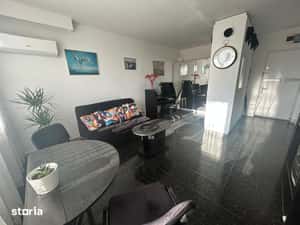 Sala Palatului - 2 Camere - Centrala Imobil - Vedere Superba - Șemine — miniatura 5