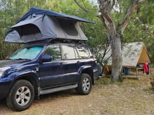 Toyota Land Cruiser 2006 – Overlanding Premium / Expediții — miniatura 6