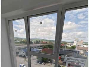 Apartament 2 camere, balcon, Mioritei, Energiei, Bacău — miniatura 3