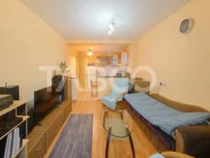 Apartament decomandat de vanzare 3 camere balcon parcare si curte — miniatura 5