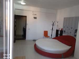Proprietar închiriez garsonieră Militari Residence — miniatura 2