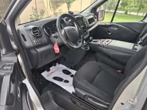 Opel vivaro /Renault trafic /extra loong XXL/ 2019 / 6 locuri  2019 — miniatura 6