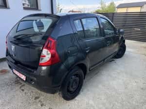 Dacia Sandero 1,4 Gpl Carte Rar,Butelie noua — miniatura 4