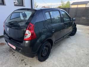 Dacia Sandero 1,4 Gpl Carte Rar,Butelie noua — miniatura 10