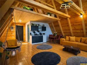 Eleganta,echipata casa A Frame,1.200 mp teren,deschidere Piatra Craiului,Moieciu, Brasov — miniatura 7