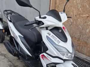 Daytona Flert 110cc – Mai multe scutere disponibile – Preț negociabil — miniatura 9