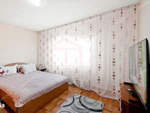 Vand/schimb apartament 4 camere, Micro 17, 98 mp, 120.000 EURO — miniatura 5