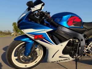 Suzuki GSXR 600 12.2011 Germania Stock stare TOP 27 k km — miniatura 5