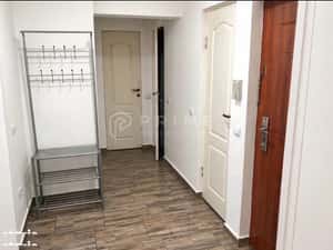 Apartament cu 2 camere, parter înalt — miniatura 3