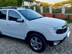 Dacia Duster 1.5 dCi 4x4 Laureate, an 2013 full option .