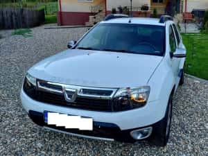 Dacia Duster 1.5 dCi 4x4 Laureate, an 2013 full option . — miniatura 3