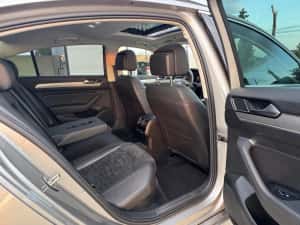 VW Passat Automat/distronic/keyless/portbagaj el/panorama/190cp/rate/garantie — miniatura 7