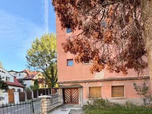Apartament 2 camere,et.2, Centru, langa magazin Star