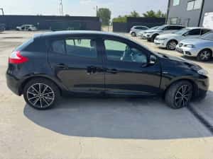 Dezmembram Renault Megane 3 2012 hatchback 1,5 Cod motor K9K — miniatura 3