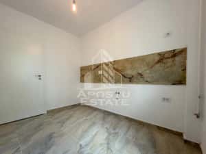 Apartament cu 2 camere, bucatarie separata zona Planetelor Giroc — miniatura 7