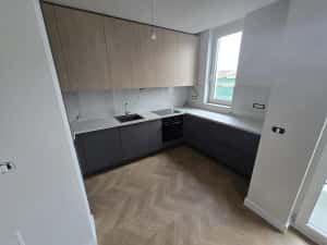 COMISON 0%. Pret promotional. Finisaje peste medie. — miniatura 7