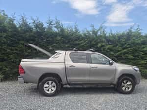 Toyota Hilux 2.4 4x4 — miniatura 3