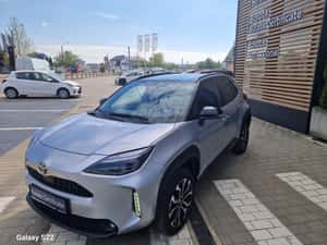 TOYOTA YARIS CROSS 1.5 VVT-i HSD 4x4 Dynamic – SUV hibrid 2024 — miniatura 3