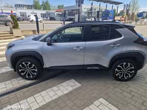 TOYOTA YARIS CROSS 1.5 VVT-i HSD 4x4 Dynamic – SUV hibrid 2024 — miniatura 5