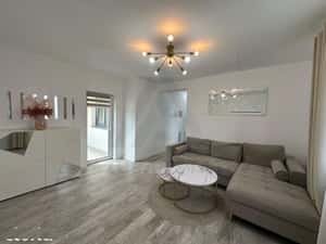 Apartament 3 camere 75 mp utili etaj 2 si 2 locuri de parcare Turnisor — miniatura 3