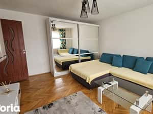 La cinci minute de Centru Civic, zonă de case, apartament pet friendly — miniatura 4