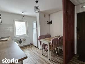 La cinci minute de Centru Civic, zonă de case, apartament pet friendly — miniatura 6