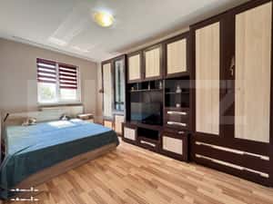 Apartament cu 2 camere, 38 mp, zona — miniatura 2