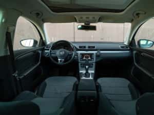 Vw Passat b7/ 2.0 140cp / Xenon / Navi / Panoramic / Dsg / Ventilatie / Rar efectuat — miniatura 4