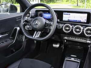 Mercedes-Benz CLA 200 Sport, 17.333 km, 163 cp, 2025 — miniatura 5