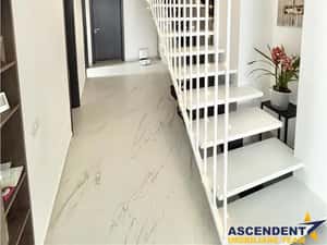 Vila impozanta, aspect deosebit, configuratie tip duplex, view, Brasov — miniatura 8