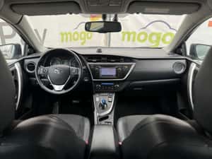 TOYOTA AURIS HYBRID - 231 656 km — miniatura 6