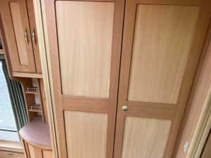 Super rulota Elddis Salvington 2001 off camping boiler gaz, acumulator, 1150kg mma neinmatriculata — miniatura 7