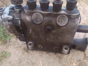 Pompa de injecție si caseta de direcție — miniatura 2