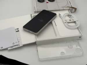 Nothing Phone (3), 256GB, 12GB RAM, 5G, White. Nou. Neactivat — miniatura 7