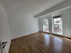 Decomandat. Langa Calea Timisoarei. Etaj 1 — miniatura 5