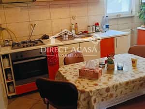 Apartament cu 3 camere de inchiriat-str Moldovei-Zona Tudor — miniatura 6