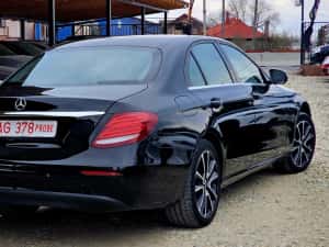 Mercedes E220. 194cp .posibilitate rate — miniatura 3
