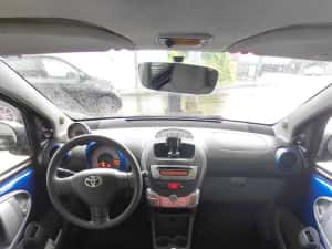 Toyota Aygo Automata ,88000 km ! 1.0 benzina! — miniatura 2