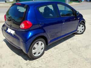Toyota Aygo Automata ,88000 km ! 1.0 benzina! — miniatura 7