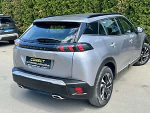 Peugeot 2008 - Second hand, 131.000 km, 2020 — miniatura 4