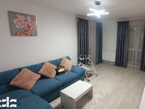 Apartament cu 2 camere decomandat de inchiriat — miniatura 3
