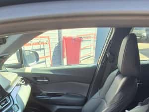De vanzare TOYOTA C-HR varianta de echipare full — miniatura 5