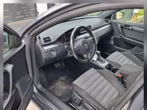 VW Passat/2013//Automat/Navigatie/Xenon/Interior sport/Germania/Euro 5 — miniatura 7