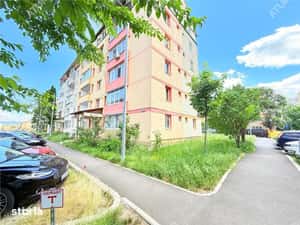 Apartament cu 3 camere etaj 1 cu balcon zona Mihai Viteazu/Cedonia — miniatura 4